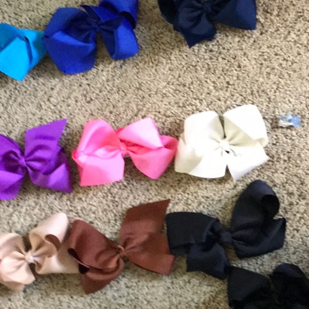 Bows - Picture 5 of 5